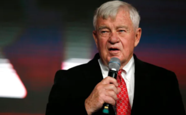 bob castellini net worth